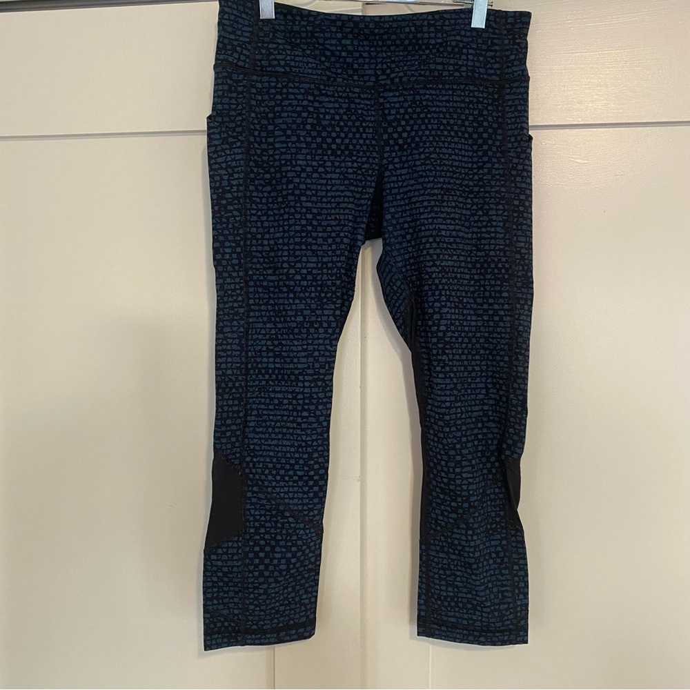 Lululemon size 8 crop legging